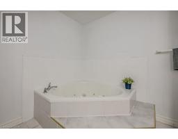 67 CAROLINE Street S UnitNo. 302 (B) - 41