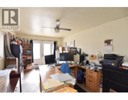 682 MOHAWK Road W - 20