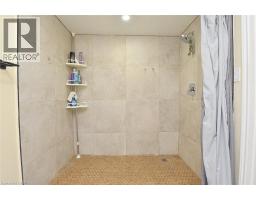 682 MOHAWK Road W - 30