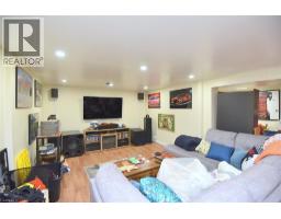 682 MOHAWK Road W - 37