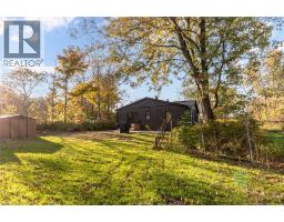 8 MOUNTSBERG Road - 22