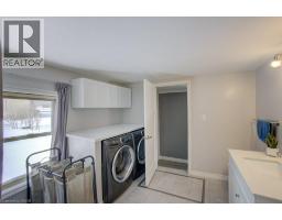 21 MAIN Street W - 16