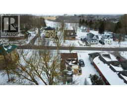 21 MAIN Street W - 39