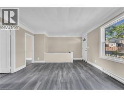 36 MACKLIN Street N - 5