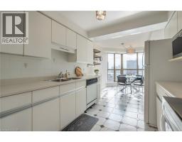 67 CAROLINE Street S UnitNo. 13A - 11