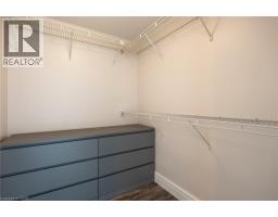 67 CAROLINE Street S UnitNo. 13A - 21