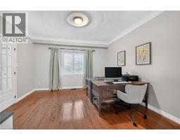 40 PARKWOOD Road - 19