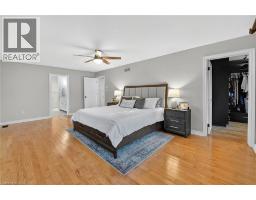 40 PARKWOOD Road - 32