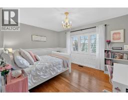 40 PARKWOOD Road - 37
