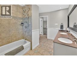 40 PARKWOOD Road - 39