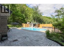 40 PARKWOOD Road - 7