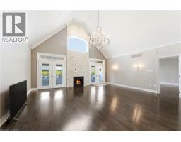 85 HILLCROFT Drive - 12