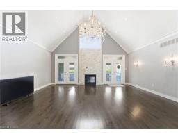85 HILLCROFT Drive - 13