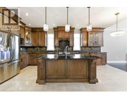 85 HILLCROFT Drive - 14