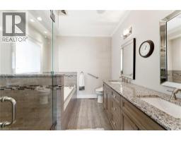 85 HILLCROFT Drive - 35