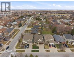 85 HILLCROFT Drive - 4