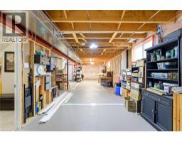 85 HILLCROFT Drive - 41