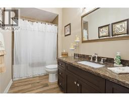 104 ANASTASIA Boulevard - 28