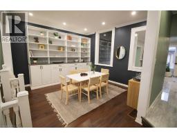 153 WELLINGTON Street N - 13