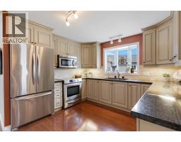 228 GLENARIFF Drive - 15