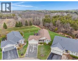 228 GLENARIFF Drive - 3