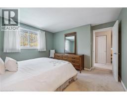 8 CRESTWOOD Drive - 21