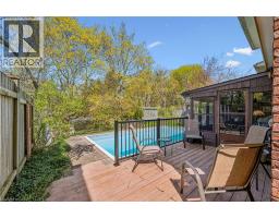8 CRESTWOOD Drive - 36