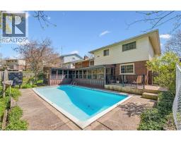 8 CRESTWOOD Drive - 38