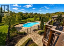 1128 MOLESWORTH Street - 3