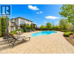1128 MOLESWORTH Street - 40