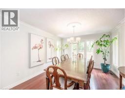 500 BLENHEIM Crescent - 16