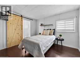 3824 ROXBOROUGH Avenue - 25