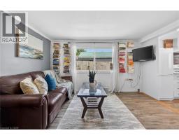 3824 ROXBOROUGH Avenue - 36