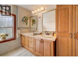 875 SAFARI Road - 27