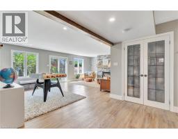 3 RUSSELL Crescent - 29
