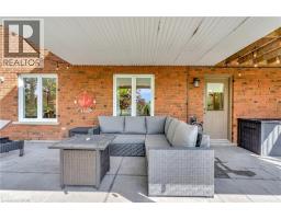 3 RUSSELL Crescent - 43