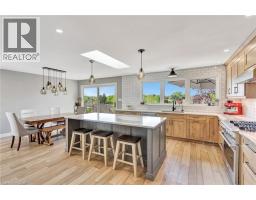 3 RUSSELL Crescent - 5