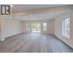 723 ELMA Street W - 11