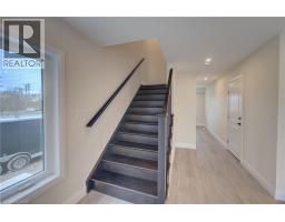723 ELMA Street W - 14