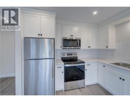 723 ELMA Street W - 8