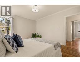 31 CAMERON Avenue - 18
