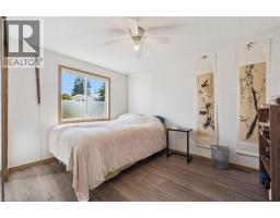27 TRILLIUM BEACH Drive - 19