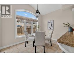 100 GARINGER Crescent - 14
