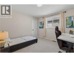 100 GARINGER Crescent - 26