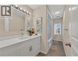 100 GARINGER Crescent - 28