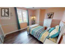 15 ORKNEY Road - 11