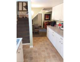 16 FOREST HILL Road - 45