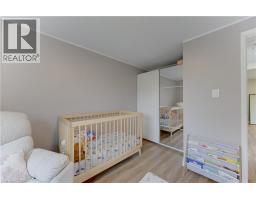 331 DANSBURY Drive - 16
