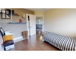 6466 LISGAR Drive - 18