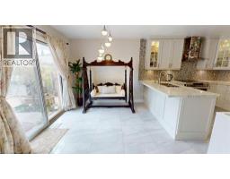 6466 LISGAR Drive - 9